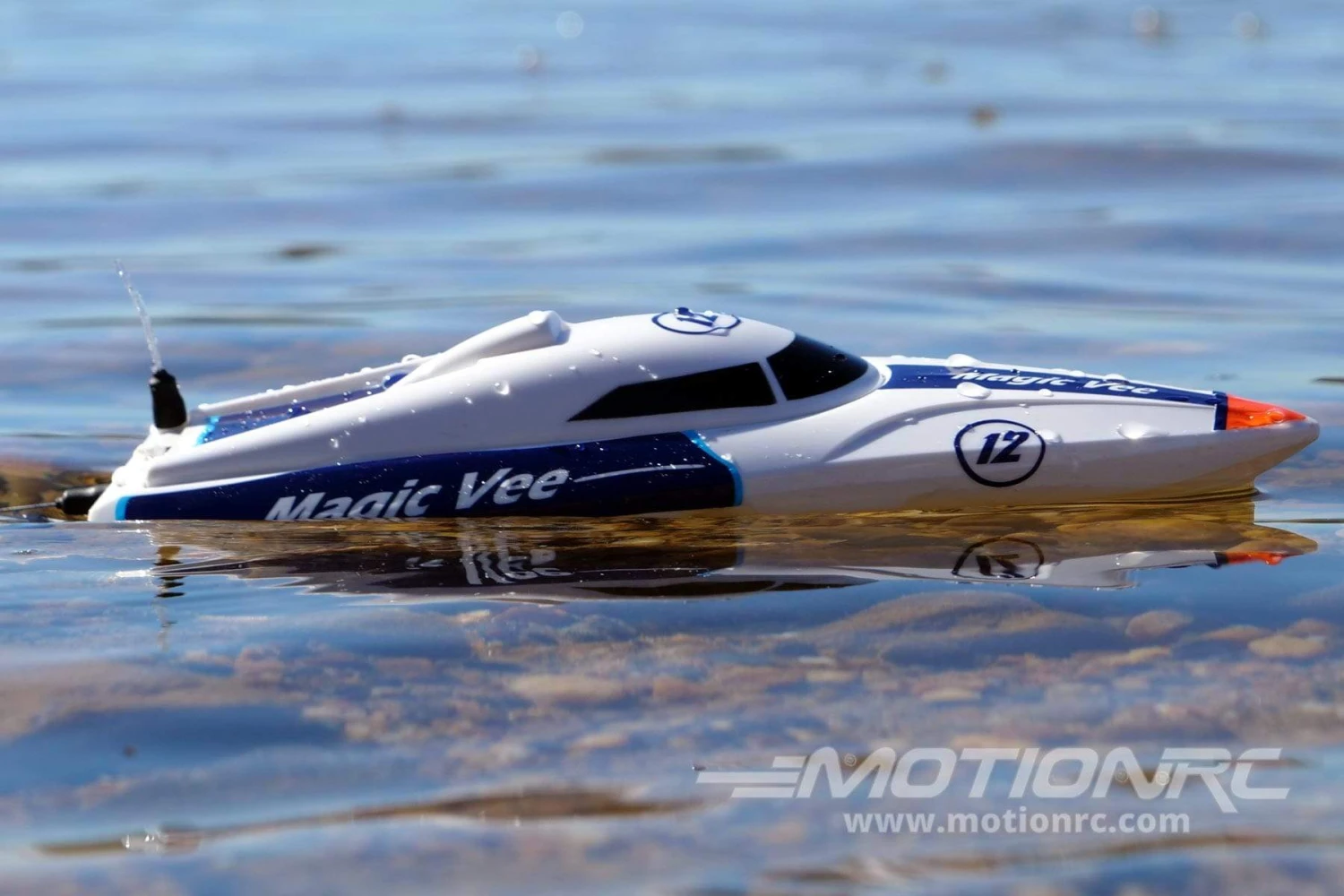 Bancroft Magic Vee V5 Micro 225mm (8.9") Racing Boat - RTR 6 Bancroft Magic Vee V5 Micro 225mm (8.9") Racing Boat - RTR - Image 4