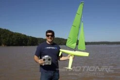 Bancroft RG65 Quickfire 650mm (26") Racing Sailboat - RTR -Kyosho Store bancroft rg65 quickfire 650mm 26 racing sailboat rtr motion rc 28172898959409