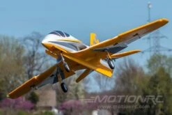 Freewing Avanti S 80mm EDF Ultimate Sport Jet - ARF PLUS -Kyosho Store freewing avanti s 80mm edf ultimate sport jet arf plus motion rc 5863715700785