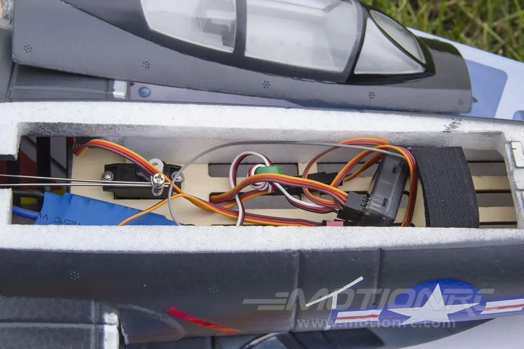 Freewing F9F Panther 64mm EDF Jet - PNP 7 Freewing F9F Panther 64mm EDF Jet - PNP - Image 5