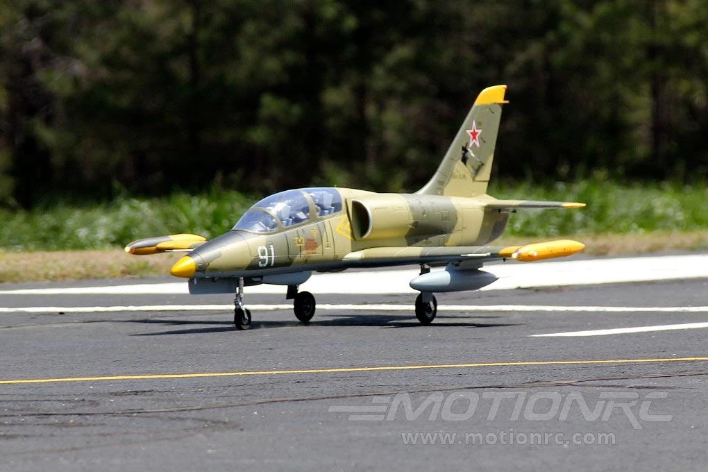 Freewing L-39 Albatros Camo High Performance 80mm EDF Jet - PNP 12 Freewing L-39 Albatros Camo High Performance 80mm EDF Jet - PNP - Image 10