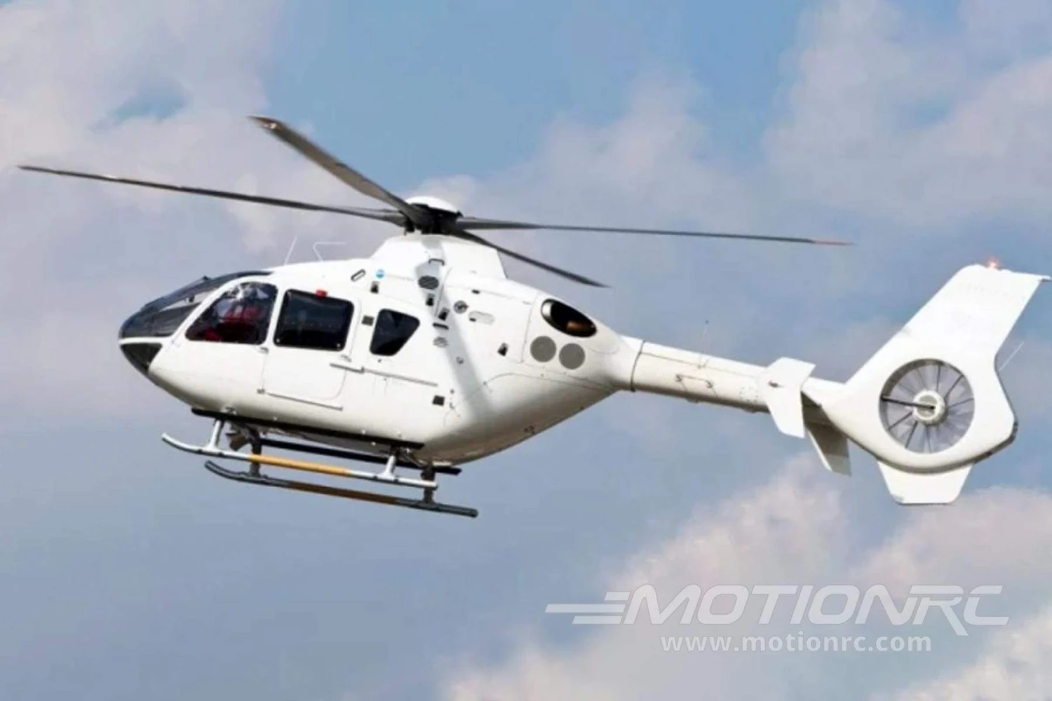 Roban EC-135 White 800 Size Scale Helicopter - ARF 4 Roban EC-135 White 800 Size Scale Helicopter - ARF - Image 2