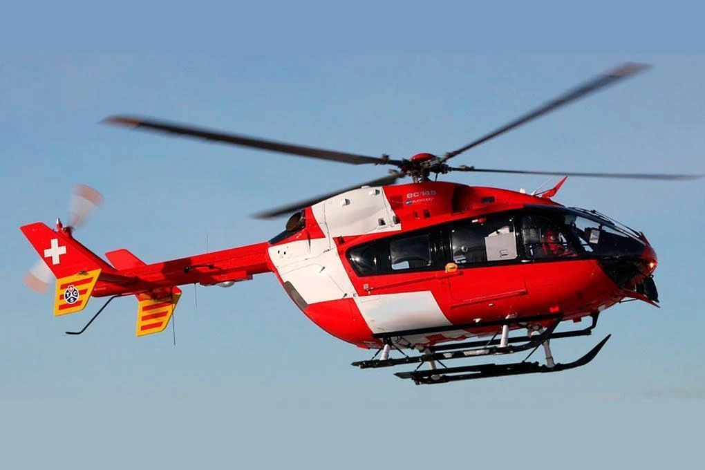 Roban EC-145 Red And White 800 Size Scale Helicopter - ARF 3 Roban EC-145 Red And White 800 Size Scale Helicopter - ARF