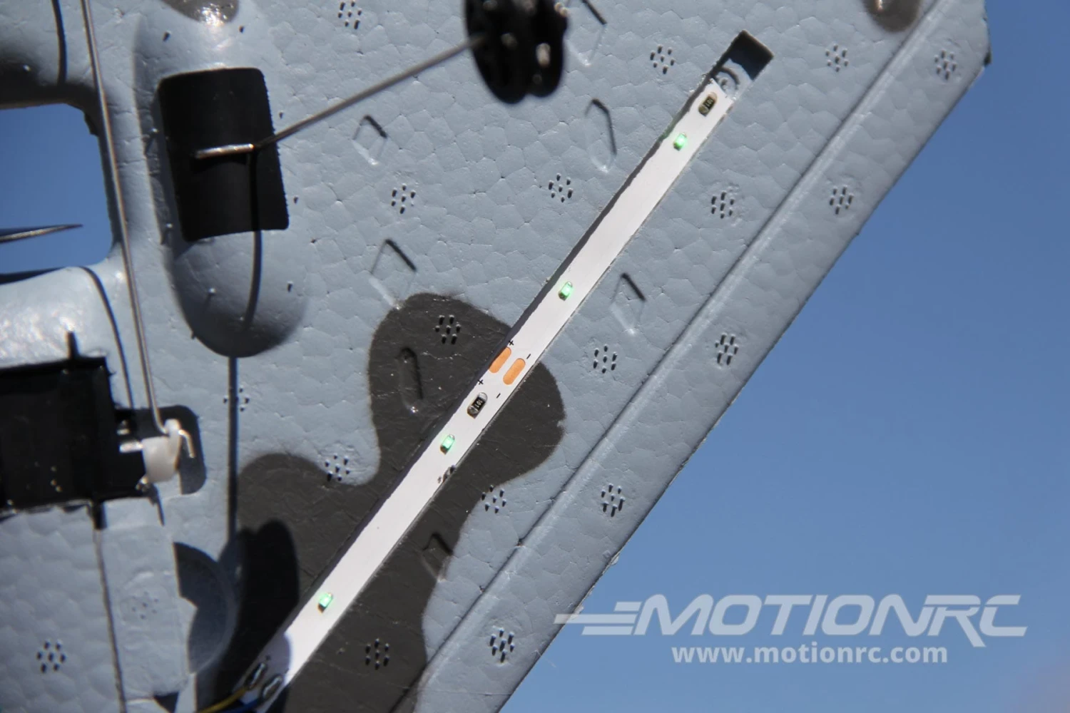 XK A180 F-22 With Gyro 320mm (12.5") Wingspan - RTF 7 XK A180 F-22 With Gyro 320mm (12.5") Wingspan - RTF - Image 5